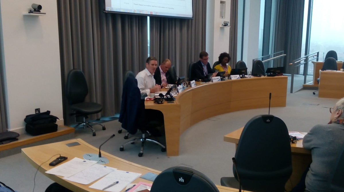 oliverroepke's tweet image. People in the UK should have the choice to decide about a deal on their future inside or outside EU. Very inspiring debate #BeyondBrexit of @WorkersEESC in London with @Keir_Starmer @nowak_paul @Rosa_Crawford @owenreidy and many other UK + irish friends @irishcongress @UKLabour