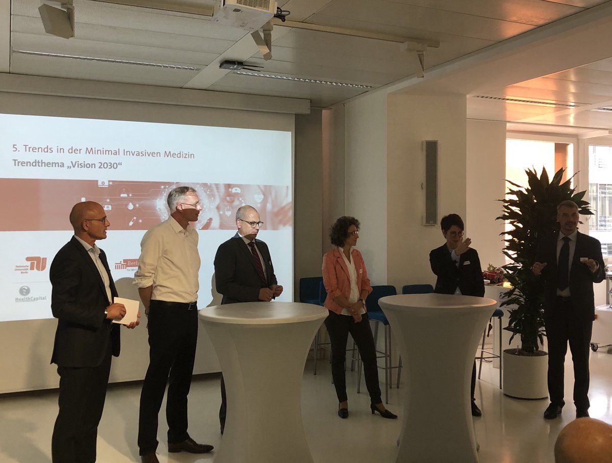 BerlinPartner's tweet photo. #KI #VR #AR #RAS in der minimal-invasiven #Medizin - Danke an Stefan Kürbis von W.O.M. @Novantainc Prof. Kraft @TUBerlin und den Vortragenden für spannende Ein-&Ausblicke beim MIM Symposion in Berlin! #HealthWeekBB @HealthCapitalBB https://t.co/F4CigVS5QM