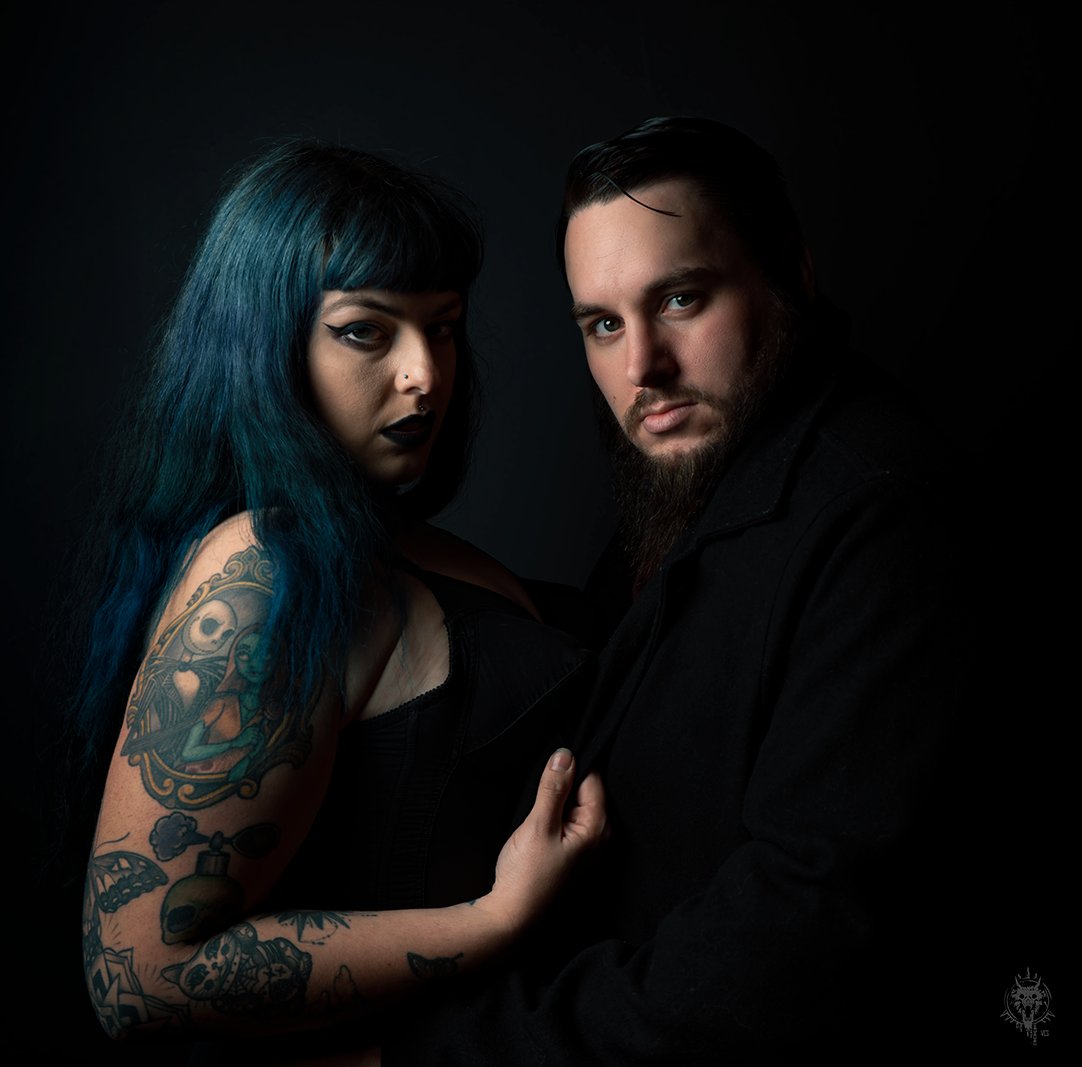 VikingCreative1's tweet photo. Strutting everywhere like we own the place, can't put out a fire this hot @metal_kitten666 #alphacouple #apexsquad #selfmade #VCS #canthandlethefire https://t.co/uzhUjxVUik