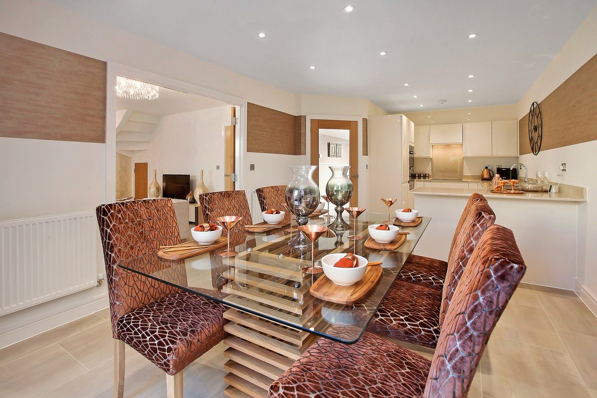 FulfordsUK's tweet photo. Last 3 remaining homes at Gardiners Meadow, Seaton! 

Price reductions and flooring included throughout, these luxury properties will be ready for Christmas. 

Call today to find out more: 01297 600 137

https://t.co/jHwXzvxY7J https://t.co/mWDFFcxREO