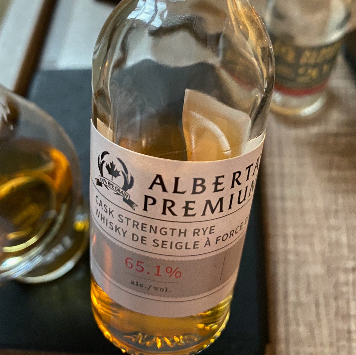 Alberta Distillers Released the Rare Stuff - Cask Strength and 20 Year Old Reviews whisky.buzz/blog/alberta-d…