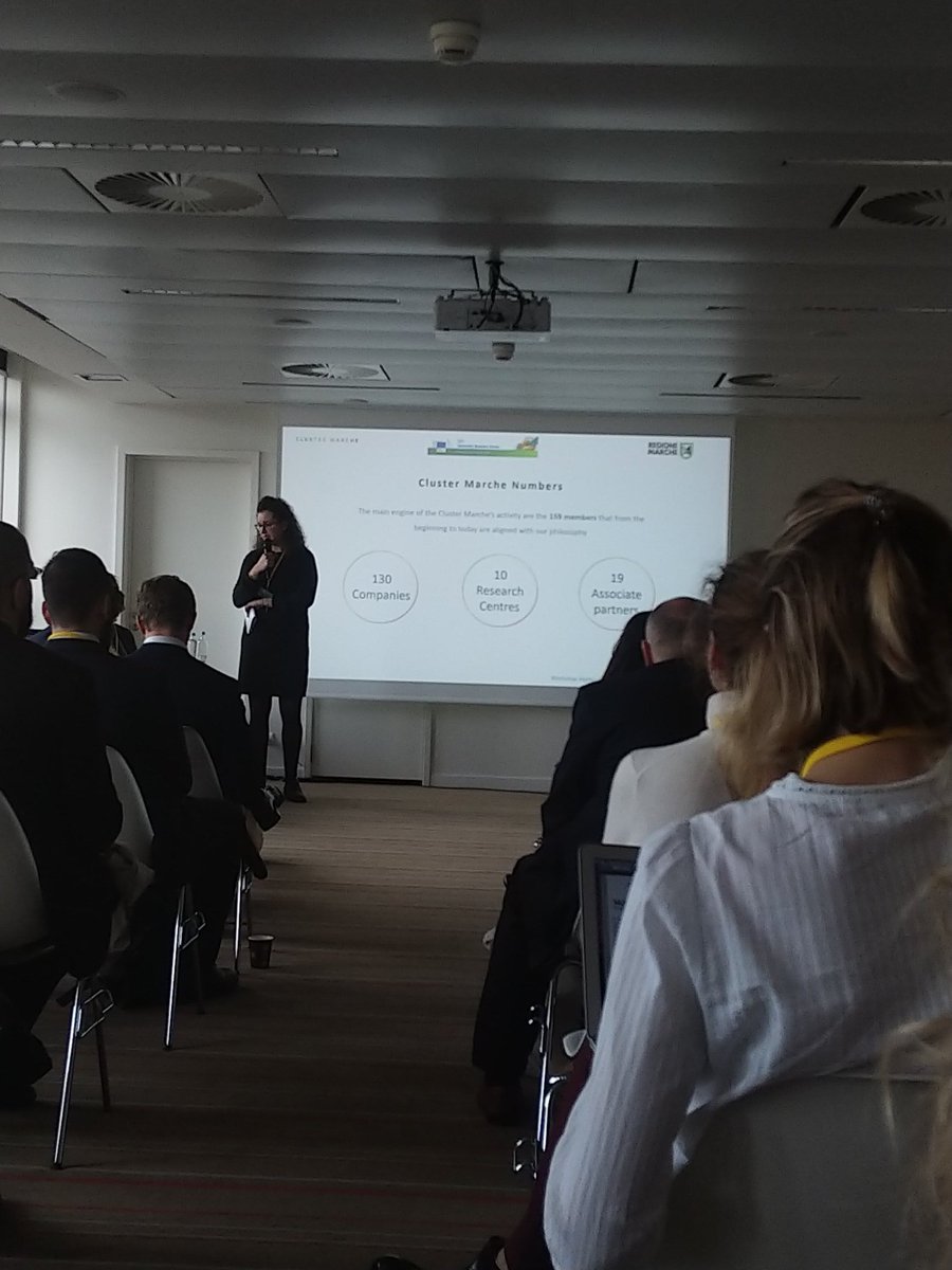 mariapalladino's tweet photo. Another interesting experience presented at the #UBForum : @HEInnovate used from the @RegioneMarcheIT to discuss with regional #universities and local #business the priorities of the next #SmartSpecialisationStrategy #ESFunds @Cluster_Marche https://t.co/91gSNb1VBi