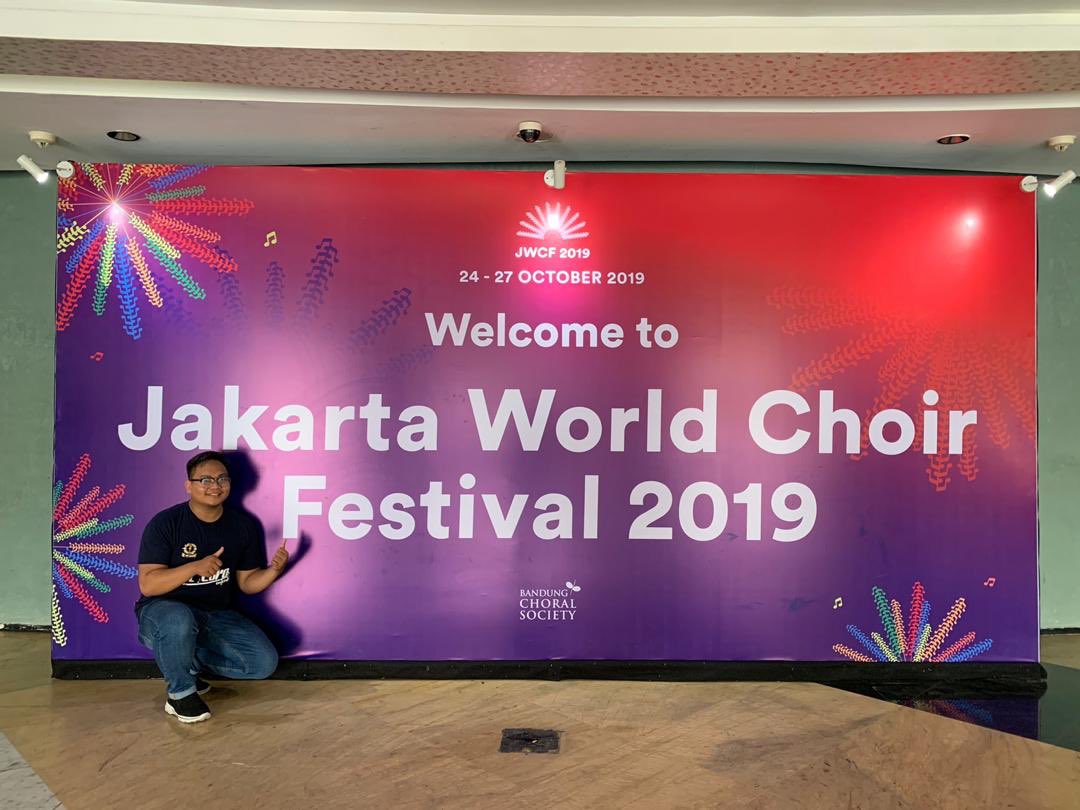 zeeraFnawrI's tweet image. Hello guys. This is me and my team El Coro Ensemble. We are now competing at Jakarta for Jakarta World Choir Festival. We are the only one representing Malaysia for our category, vocal group and acapella. Wish us goodluck for this competition. #aimforgold
