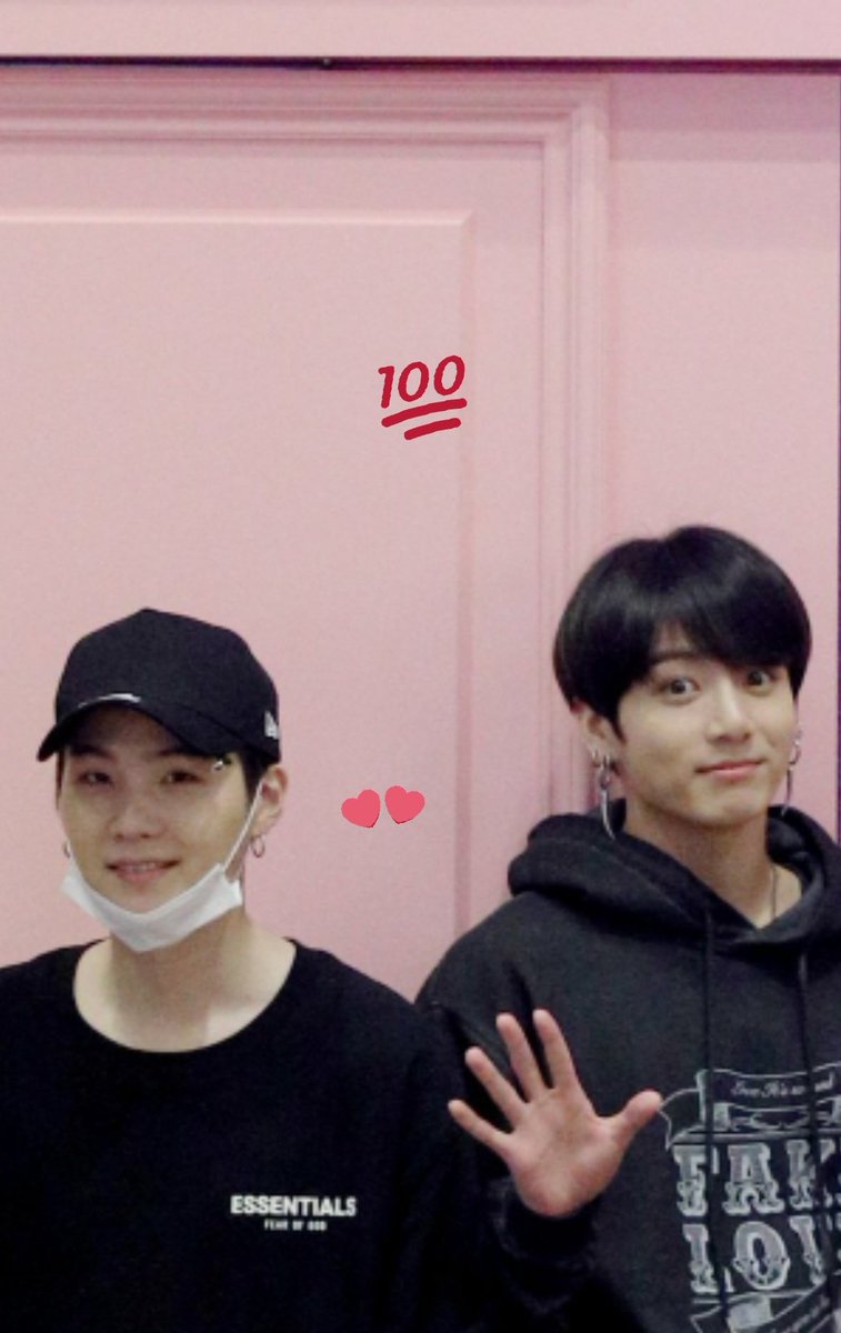 Jiwoniee7's tweet photo. Love 
#MAMAVOTE #bts @BTS_twt https://t.co/jxBxDOg5UA