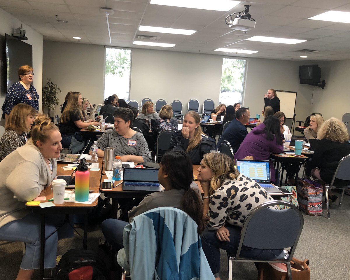 Angie Applegate tweet media