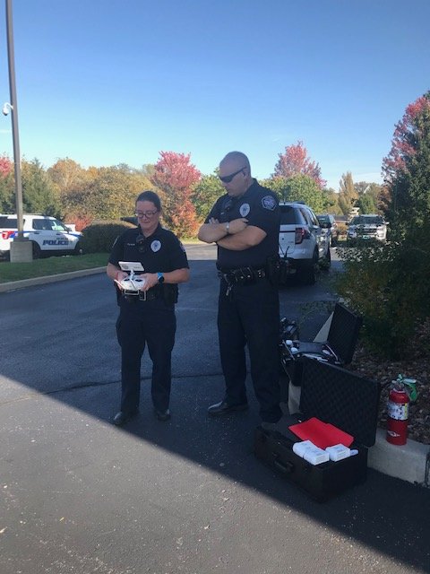 LakeStLouisPD's tweet photo. Fun times with our drone on a windy day yesterday.
#LSLPD
#drones https://t.co/XnP4rGwMcj