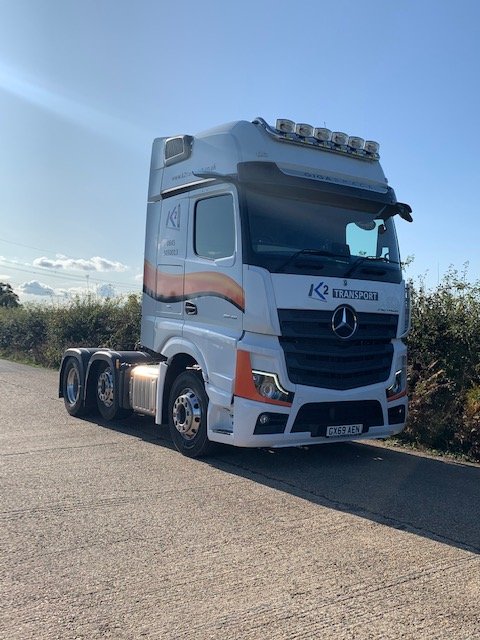 Very Excited that the first of our New Mercedes Actros 5 Trucks have arrived, and with our new colours! The New Actros has the Mirror cam, so no traditional mirrors anymore #MercedesActros5 #MercedesBenz #Fleet #Truck