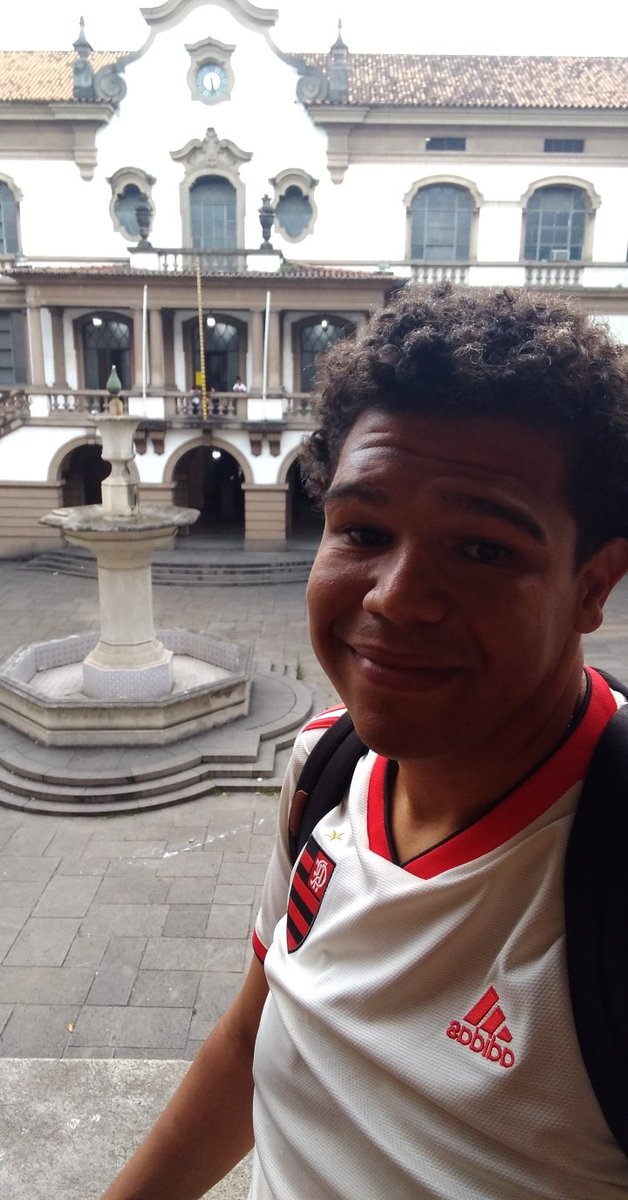 guinho_toledo's tweet image. - Cheguei mais cedo e tô aqui fora vendo os neném do ISERJ. 😌

Paz ao estudo. 🕊️📚
#iserj #escola