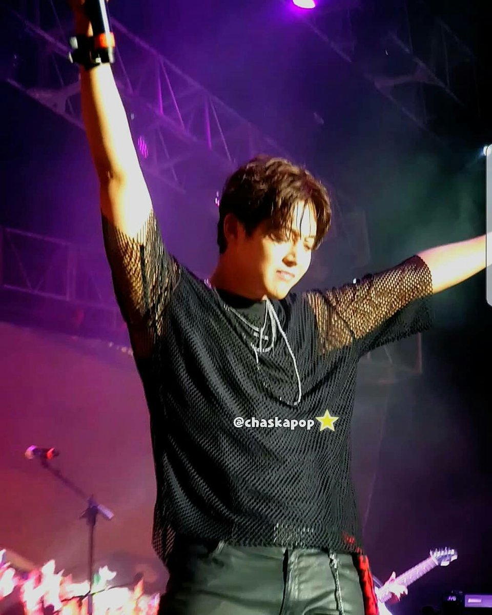 KHJHeneciaPeru's tweet photo. Y seguimos recordando #HENECIA 😍😍😍
Cuál fue tu canción favorita en el concierto❓

Cr. Pics @ChasKapop

💚👽💚👽💚

#HeneciaPeruOficial #KimHyunJoong #HeneciaLatin #KHJ #Bio_Rhythm #BioRhythmInPeru https://t.co/xTXjqsINVY