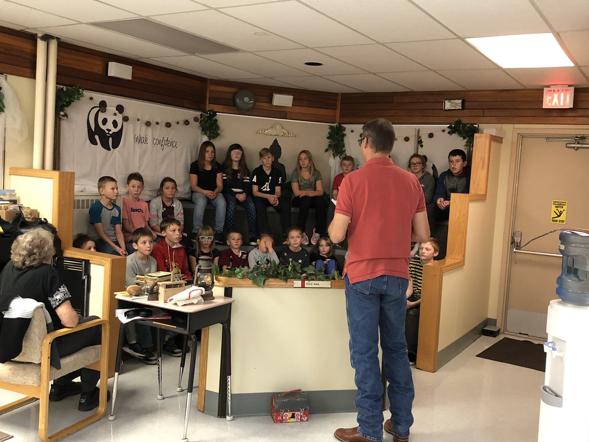 KlassenCrystal's tweet photo. Learning about school and Coleville in the past @vicmo7 @SunWestSD207 @RossvilleSW https://t.co/ZTSIwgzrpf