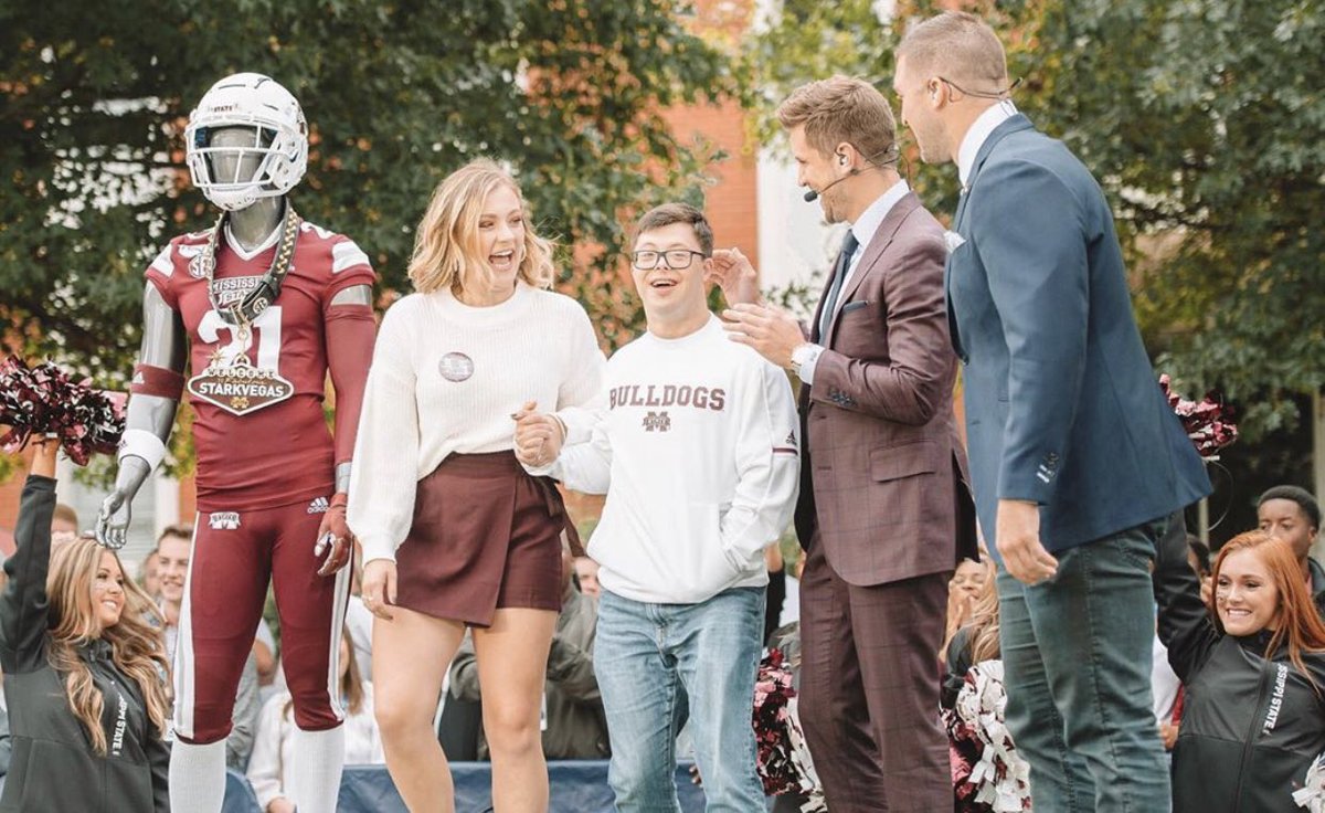 MSU_SA's tweet image. Talk about a dynamic duo😍 #homecomingcourt #SECNation