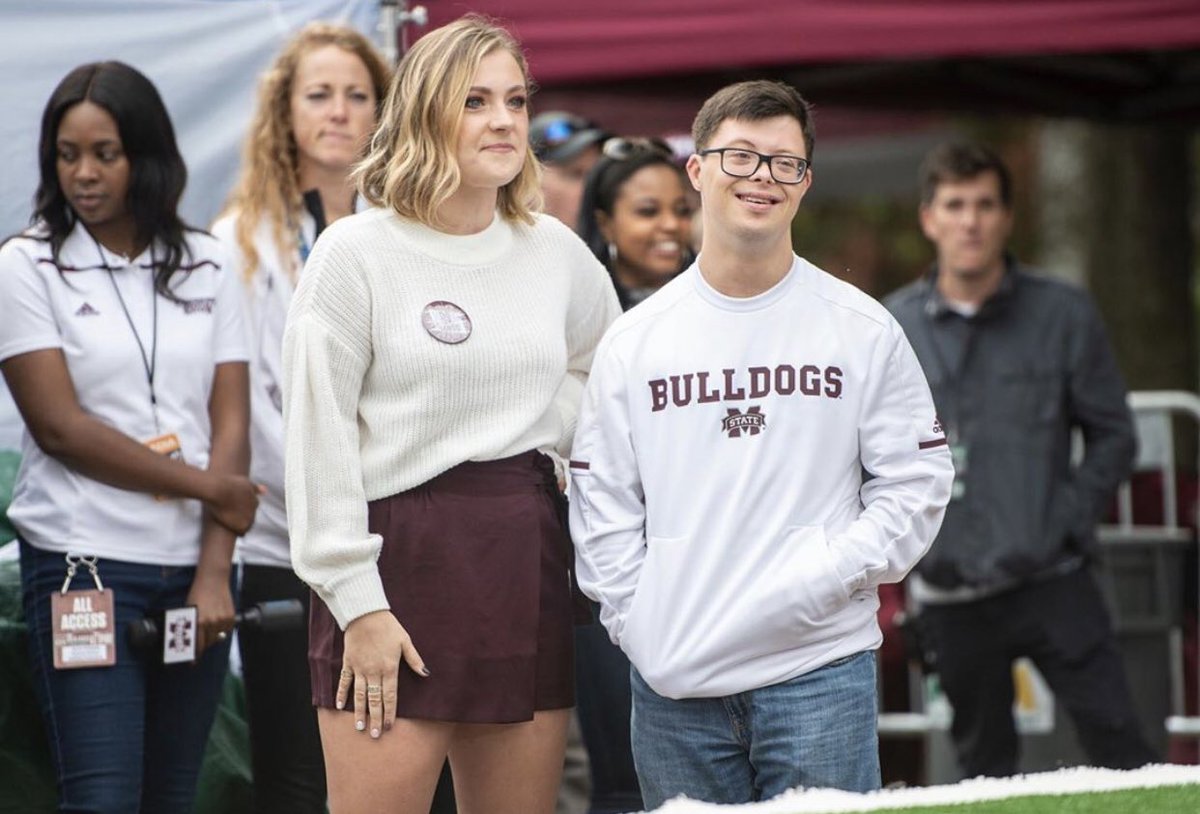 MSU_SA's tweet image. Talk about a dynamic duo😍 #homecomingcourt #SECNation