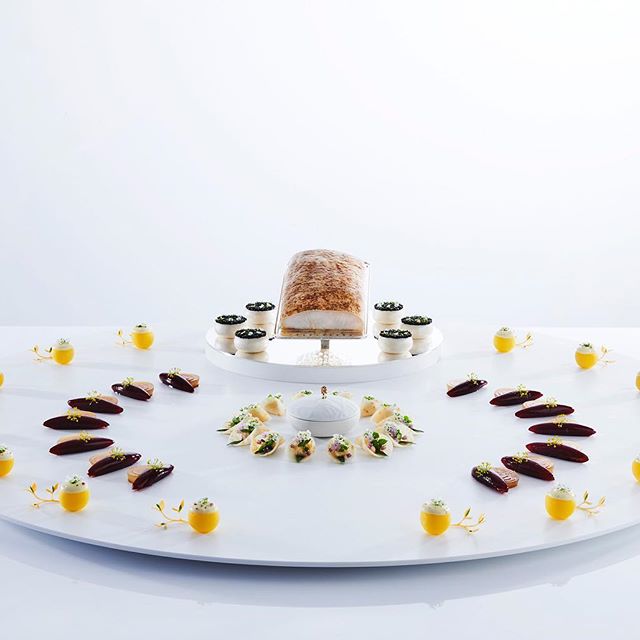 Bocusedor's tweet photo. "Bocuse de Bronze" 2019, let's have a look at the submissions he presented during Norway's national selection, @CAPNorway will fly the Norwegian flag in Tallin, Estonia at the #BocusedOrEurope 2020.
#BocusedOr #TeamNorway #contest #gastronomy #Chefs #ChefCompetition #ChefElite https://t.co/WrLhFQtNHB