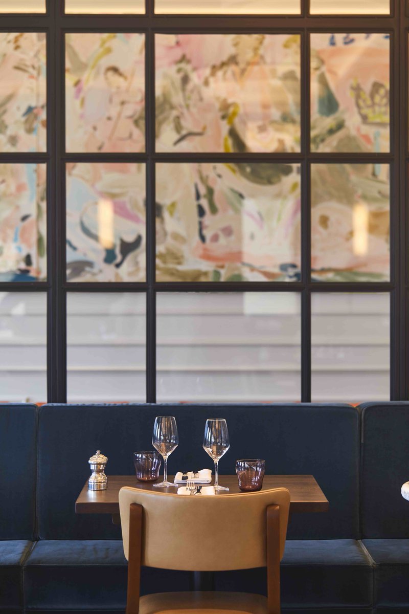DLSMStudio_'s tweet photo. The wait is almost over... @samsriversideW6 officially opens its doors @Riverside_UK on the 4th November. But for now here is another sneak peek at the interior we created for our wonderful client and friend Sam Harrison. #designedbydlsm #samsriversidew6 #hospitalitydesigners https://t.co/XBl0ISrogp