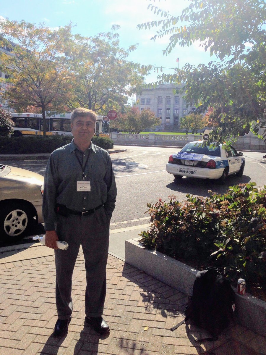 Neil_Mehta's tweet image. #ThursdayThrowbacks Reflecting on the impact of @harvardmacy on my career and helping me build my #PersonalLearningNetwork and how Liz Armstrong has been the catalyst at every step -  Thank you Liz from every #MedEd scholar whose life you have touched.  🙏🏼