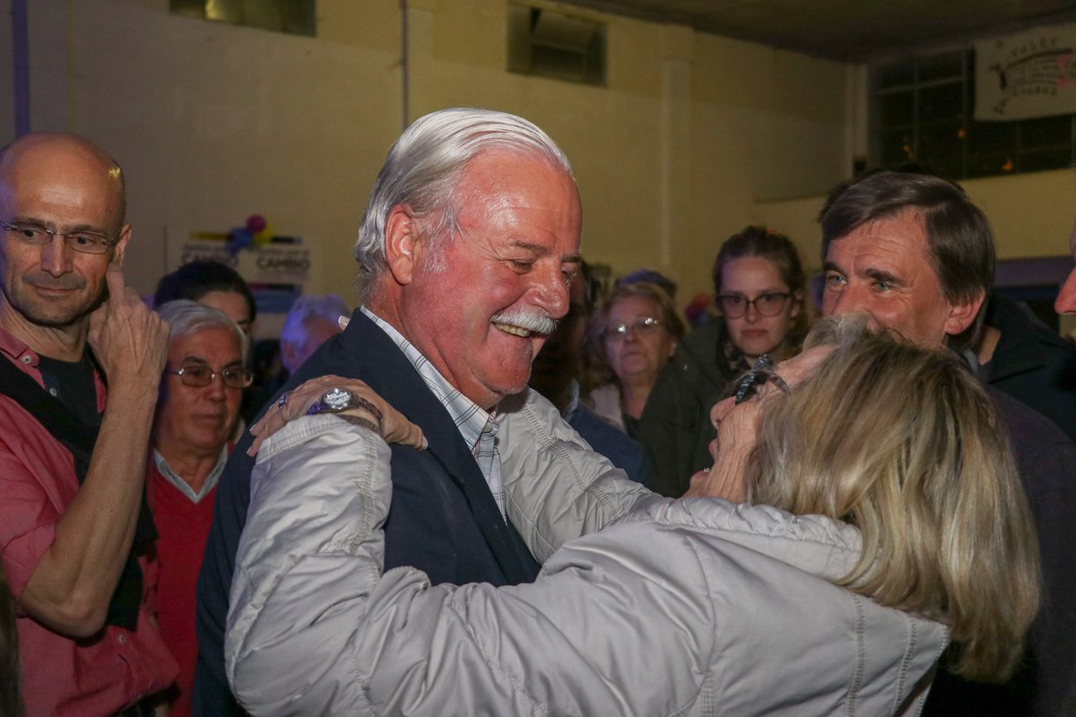 GRACIAS a todos los que me acompañaron durante el #CierreDeCampaña. Estar rodeado de vecinos, familia, amigos y el equipo me llena de energía para seguir trabajando por Suárez y el futuro que queremos. Que el pasado no nos tenga de rehenes. El domingo vamos #JuntosPorElCambio!