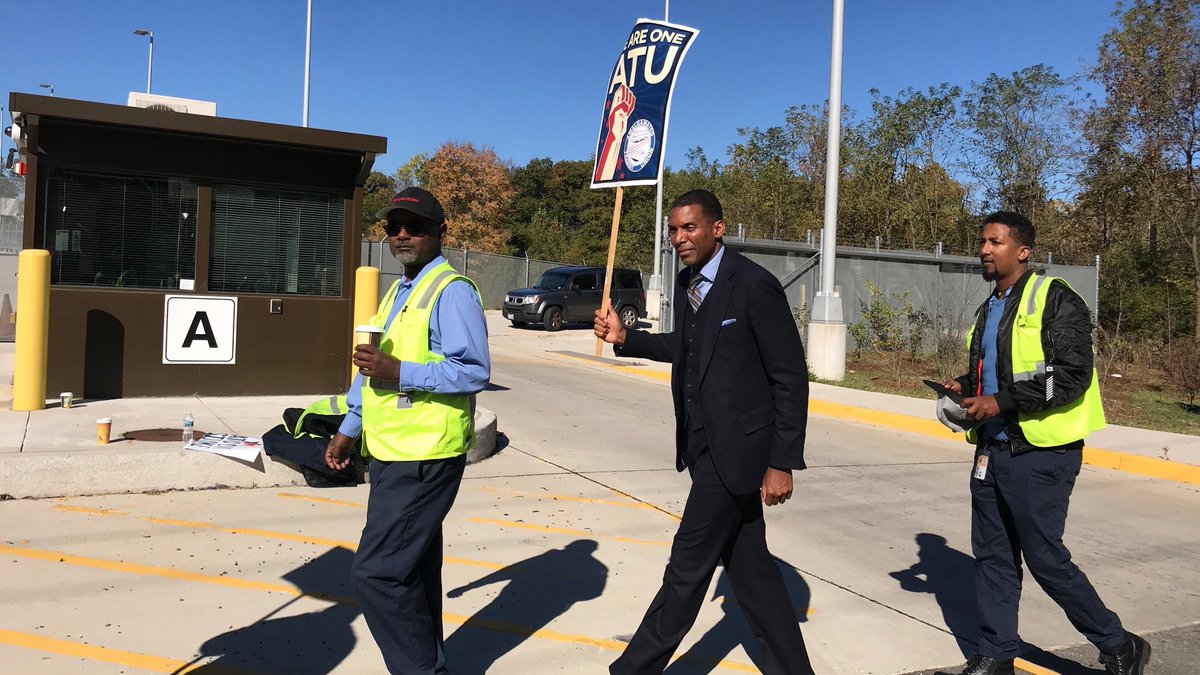 Great to see future #Fairfax County Supervisor @Lusk4Supervisor supporting brave <a href="/ATUComm/">ATU, Transit Union</a> Local 689 bus operators who are striking for safety improvements and fairness on the job. This is what leadership looks like.