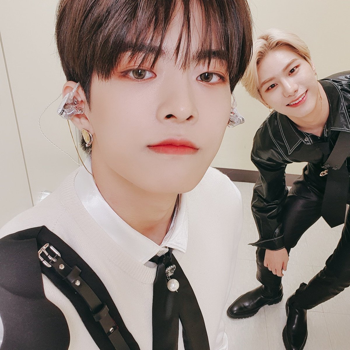 [#수빈] 앨리스 오늘 와주셔서 고마워요 다들 숩나잇
P.S 은지선배님짱 판다분들도 짱👍👍