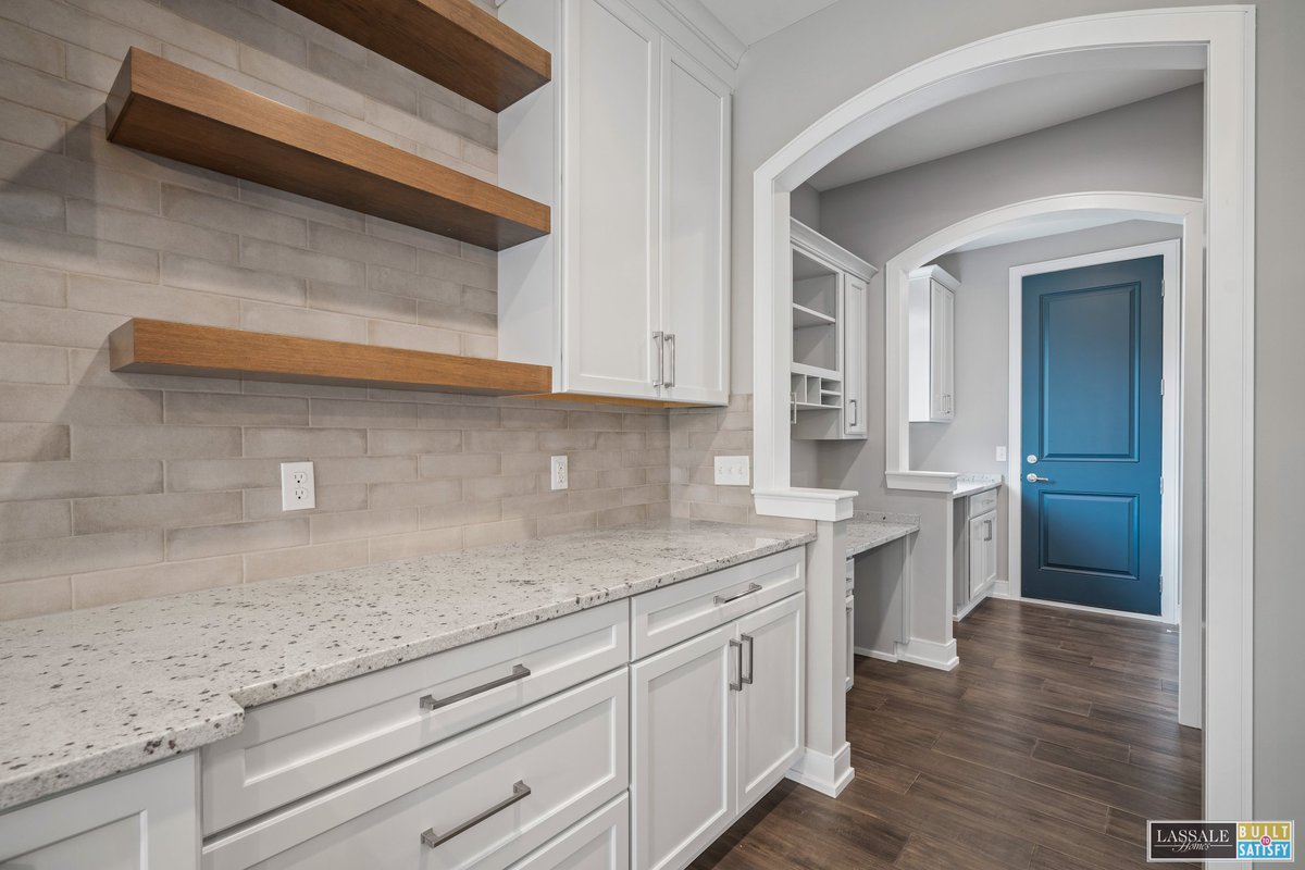Lassale Homes On Twitter Lockers And Storage A Bench Butler S