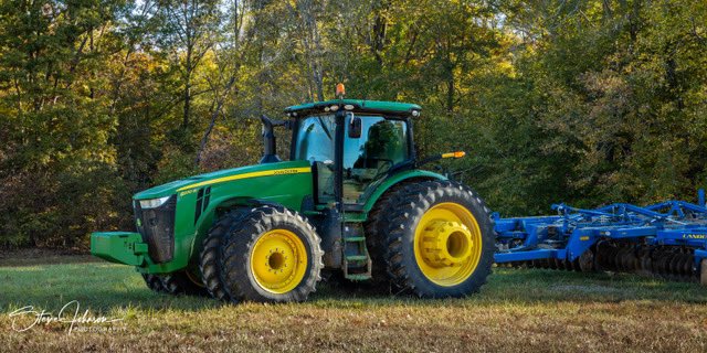 StevesCamera's tweet image. Excited to stumble upon this near Port Tobacco among some of the oldest fields in USA. Made me miss my 8270R. #JohnDeere #farming #fall #agriculture #thankafarmer #feedingtheworld #landoll #tillage