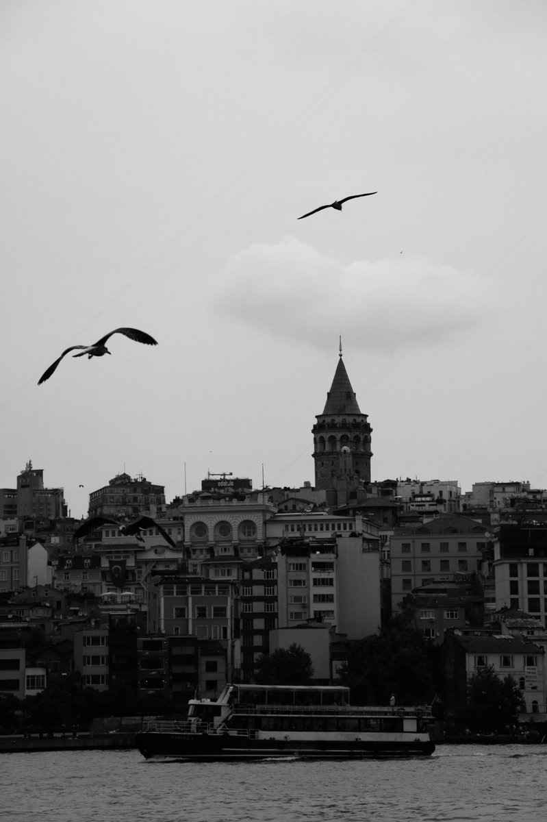 nilaycereno's tweet photo. @tedaselectricas Galata; https://t.co/iAJOyR10p4