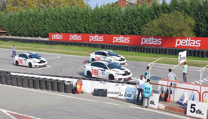 OtoAktuel's tweet photo. TOSFED’in yeni yıldızları belli oldu https://t.co/oezsUAbU0i #motorsports #otomobil #Spor #Fiat #Persembe #haber https://t.co/wHRRyMRnp9