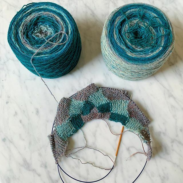 I’m having lots of fun knitting the Usne shawl pattern by @baibasworkshop with the Dundaga yarn I also purchased from her. I haven’t done any entrelac in a very long time (probably we’ll over a decade) and I forgot how much fun it is. Between having a sl… ift.tt/2MHzKdp