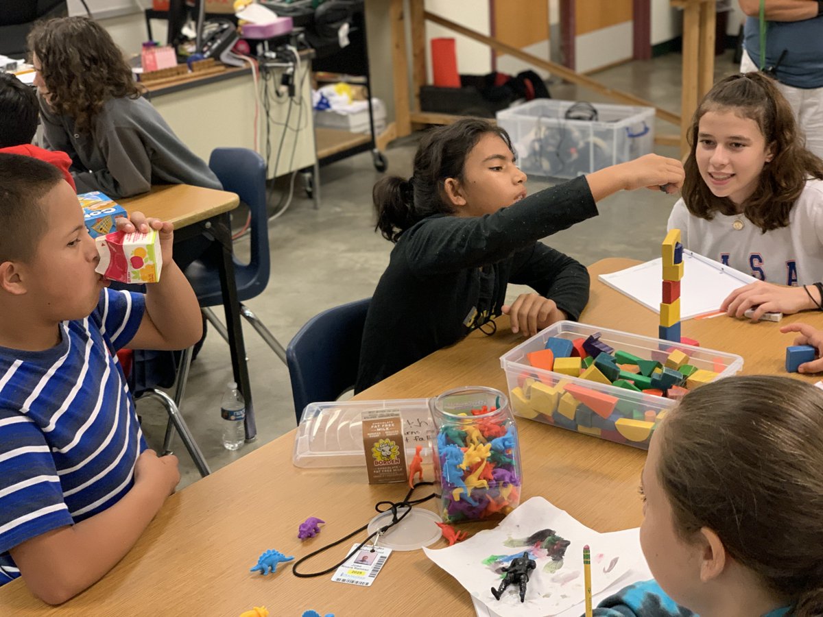 HernandezMS's tweet image. Mrs. Dees Gateway classes are using the #IBdesigncycle to do design research with current games and then create original games for other students. #IB #internationalbaccalaureate #hemsbulldogs