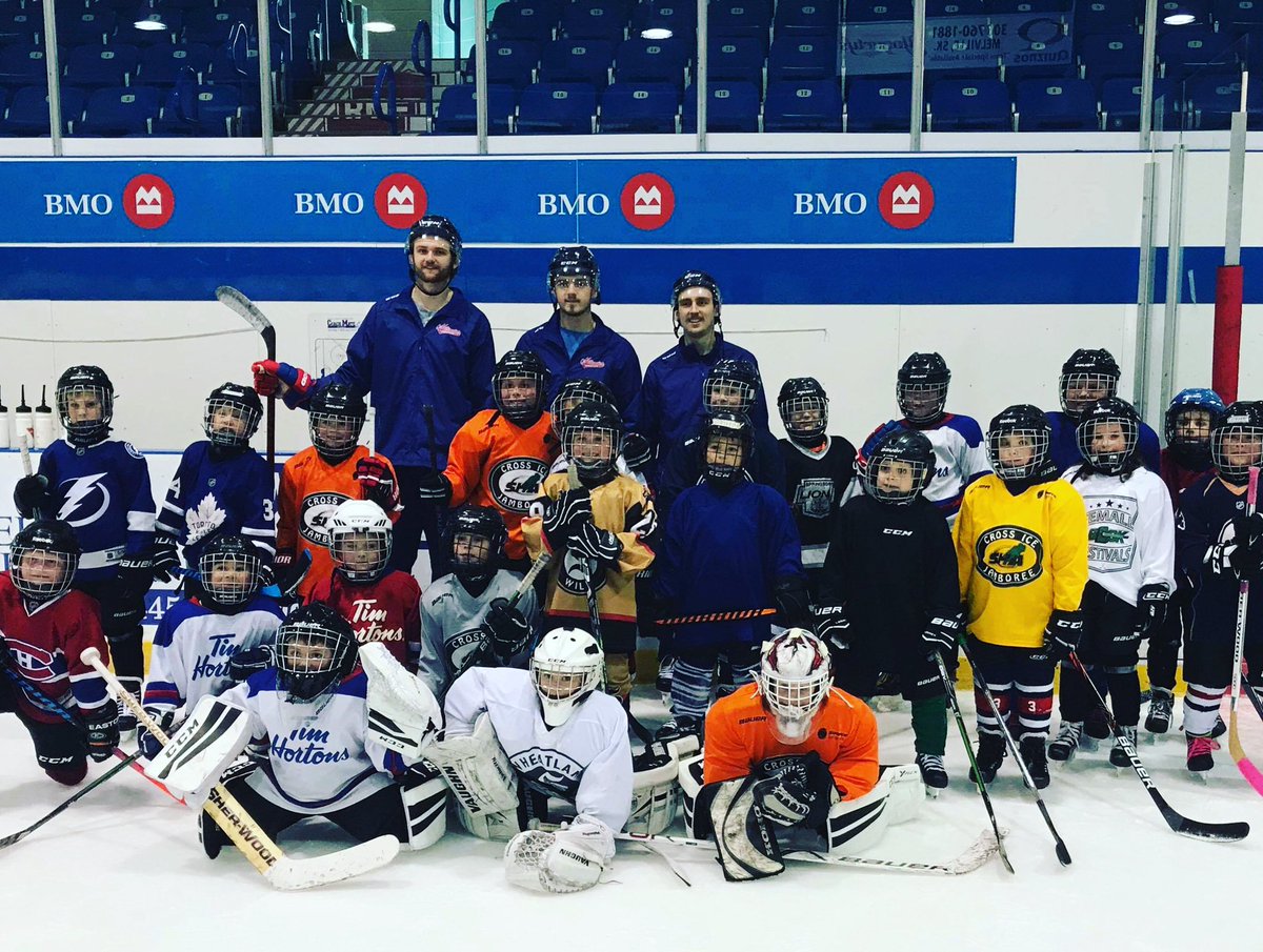 Proud to see these guys in the community! Novice Millionaires getting some tips at practice from the guys!!! 
                                                              #community #milshockey #melvillesk