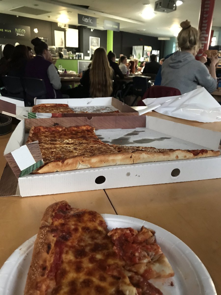 HSLC_English's tweet image. It’s our first Y11 Literature film night of the new academic year! Our year 11s are in the @hornsea6th building watching #AnInspectorCalls they also take home a goodie bag of revision materials as well as being treated to pizza! 

#GCSEs2019 #revision #AnInspectorCalls