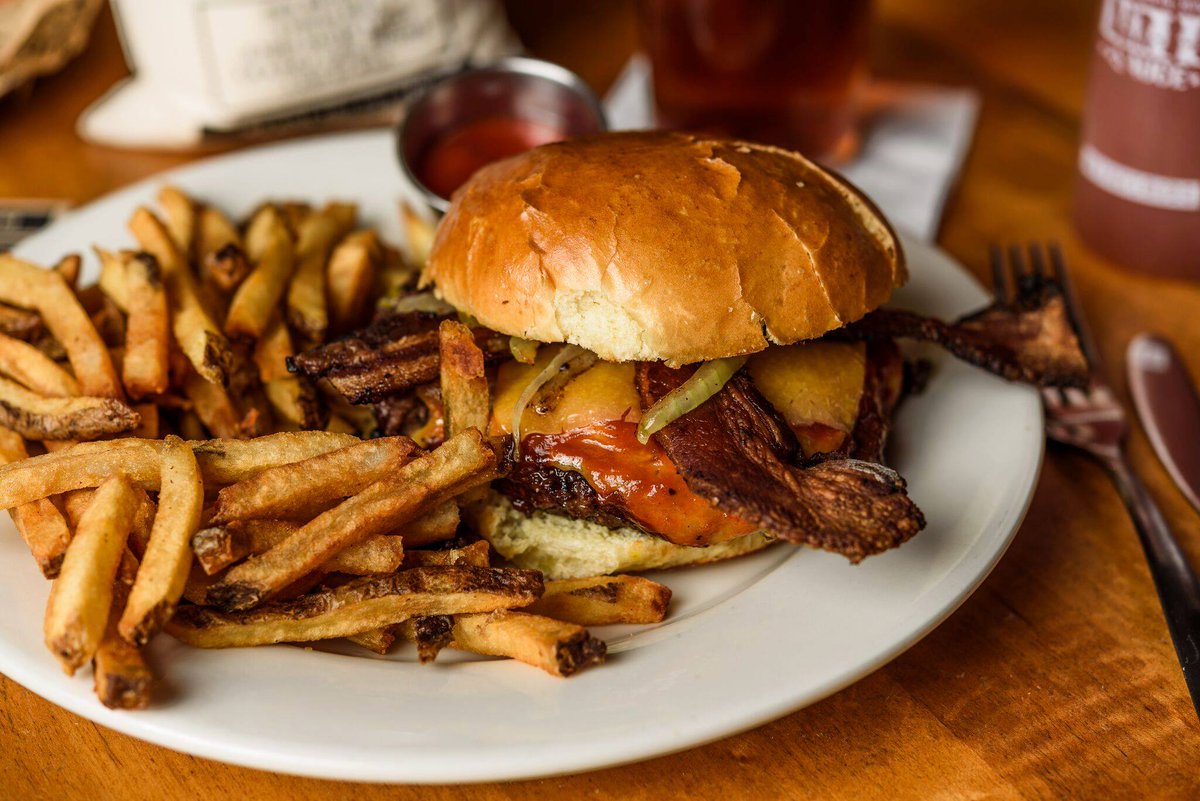 jimnnicksbbq's tweet photo. Caption this photo. #bbq #jnnbbq https://t.co/T6FL5WHyfn