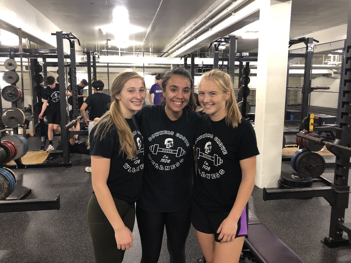 CoachHoreniDGN's tweet photo. Great job yesterday by these three in the fitness 2 challenge! 24:23! https://t.co/D5LQE7Cqk2