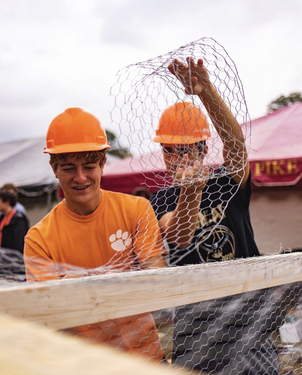 Clemson PIKE tweet media