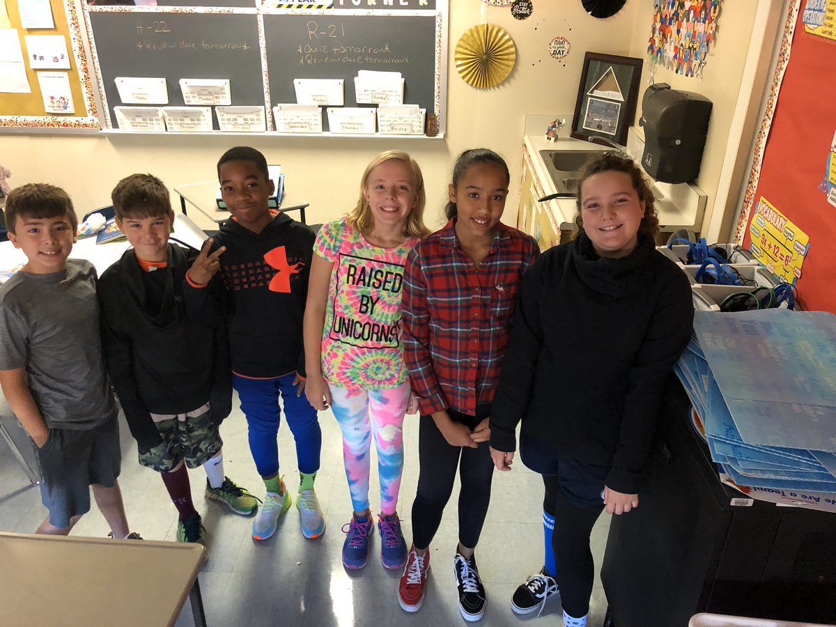 The "Pit" Crew tweet media