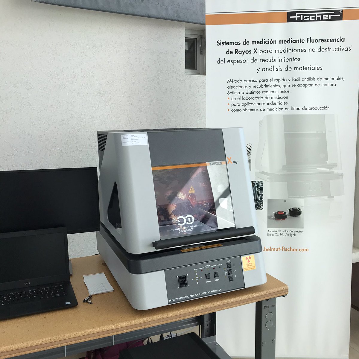 HelmutFischerMx's tweet image. Compartiendo nuestra experiencia con los alumnos del congreso NANOCYTEQ en la conferencia: 
"Caracterización de materiales mediante el método de energía dispersiva por fluorescencia de Rayos-X”
#MeasuringMadeEasy #Nanocyteq2019