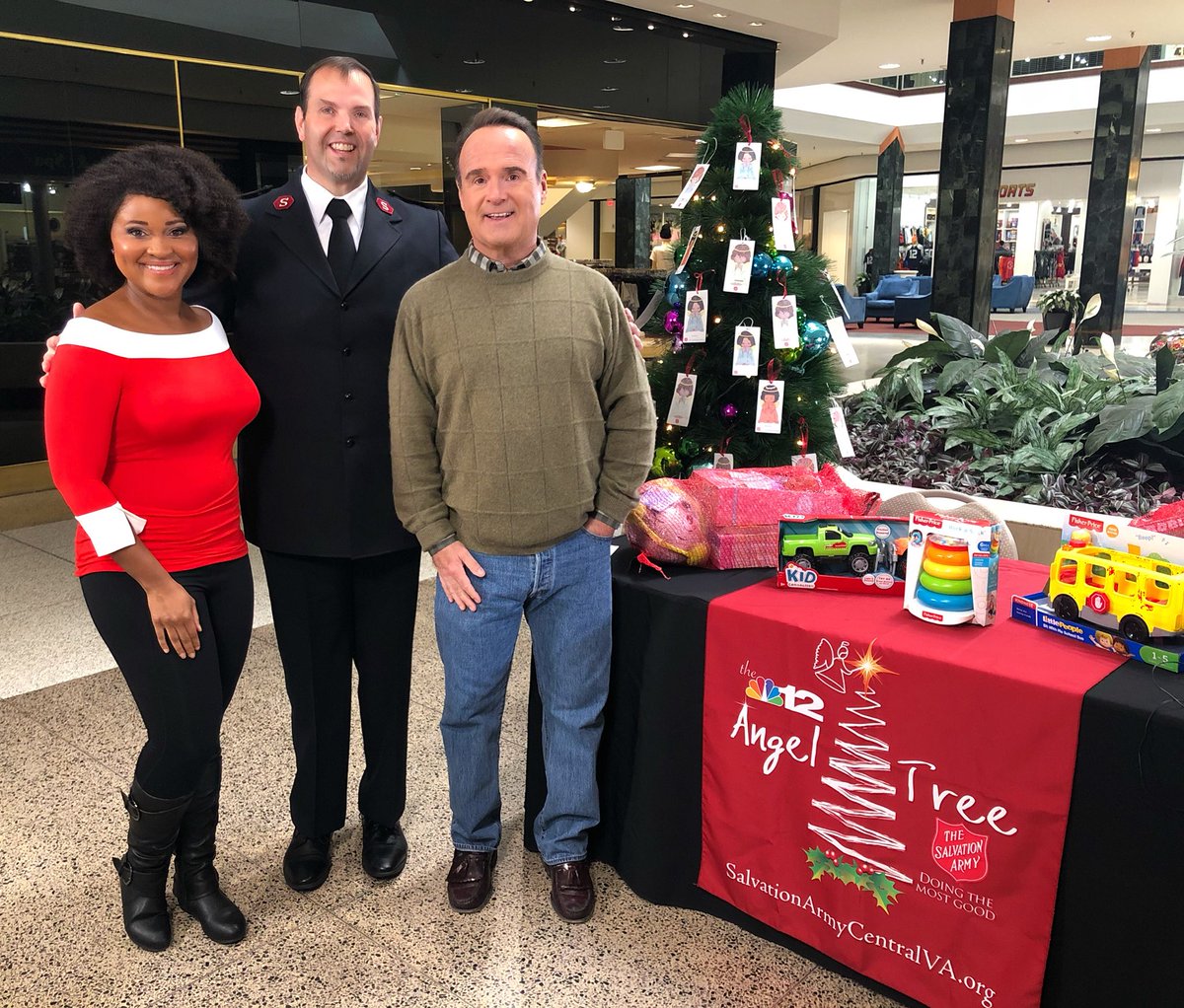 SalArmyRVA's tweet photo. We always love working with @KarlaNBC12 and @CurtNBC12! 😀 We’re at @ShopRegencySq shooting new @NBC12 Salvation Army Angel Tree promos that will air soon. Don’t forget — trees go up Monday, November 4. 🎄 We hope you’ll adopt an Angel! #RVA #DoingTheMostGood https://t.co/ze9DRZhtzB