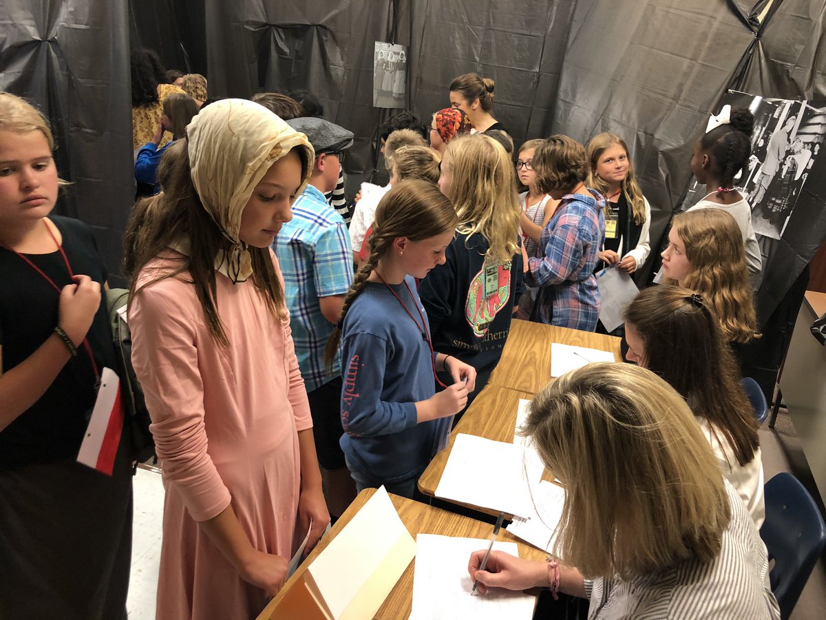 ShannaLaFontai1's tweet photo. Our students were able to go back in time, walk in the shoes of a real immigrant, and experience an authentic Ellis Island Simulation. Thank you to all of the volunteers that helped us out and a special thank you to Mrs. Newberry. @CarverES_RH #seasofadventure #stagetoengage https://t.co/9a51dWIs8d
