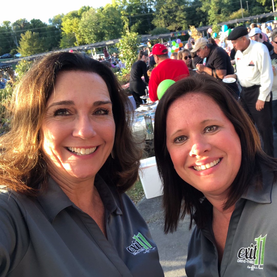 We’re excited to introduce Tonya, our new Director of Events and Member Services! With years of event planning experience, she makes an excellent addition to our team! For questions or booking information, email: Tonya@Exit-11.com.
.
.
.
#exit11 #washmo #events #staff #eventspace