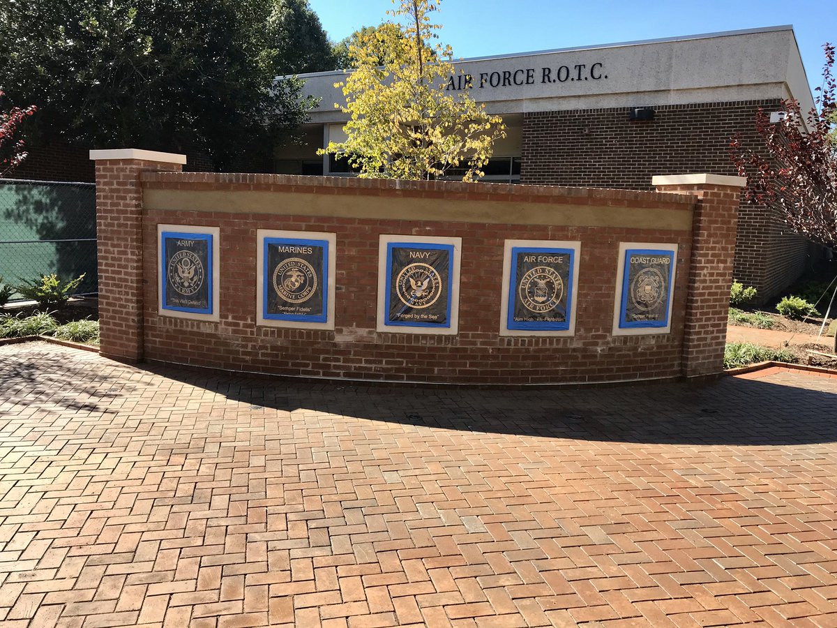 Hartsell79's tweet photo. Sometimes our projects honor “Those” who make it possible for us to live and work in “The Land of the Free, and the Home of the Brave.” UNCC Veterans Park is almost complete. Final cleaning Monday. @mcaa @MasonryMagazine https://t.co/4xFOf0BXVb