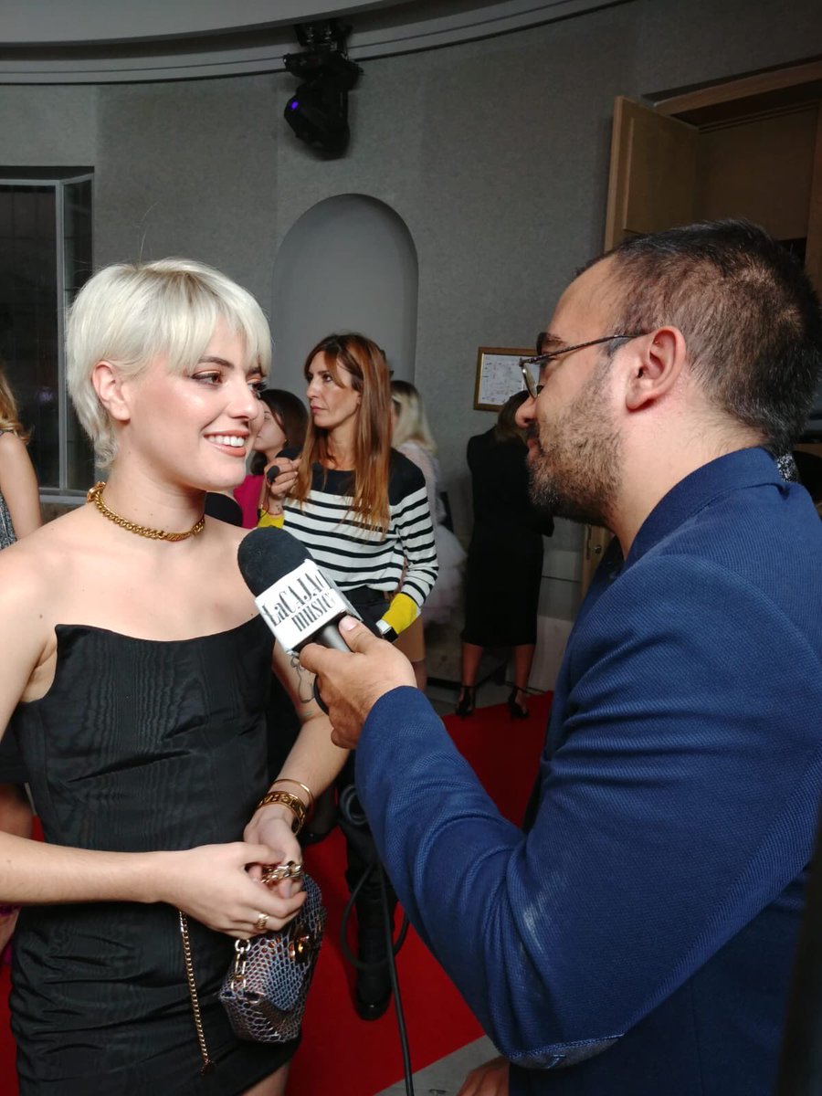 AlbaRechePeru's tweet photo. Alba Reche presente en los #PremiosCosmopolitan de la revista @Cosmopolitan_es. #CosmoAwards
📸 | Preciosa foto compartida por los amigos de la @lapropuesta_web que pronto tendrán la entrevista para compartirla 🥰🥰🥰🥰🥰 https://t.co/ij6jdwMn68