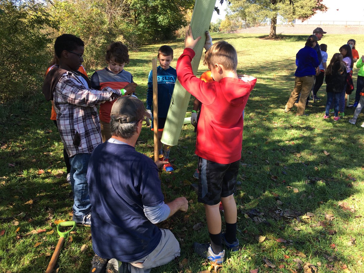 DCNRnews's tweet photo. DCNR Secretary Cindy Adams Dunn joined @NESD officials and others for the kickoff of a #streambuffer planting at the Shallow Brook Intermediate School in York County to improve the #waterquality of Hartman Run & eventually the #ChesapeakeBay. Learn more ➡ https://t.co/utQ8M95pl4 https://t.co/WveUKvUPlT