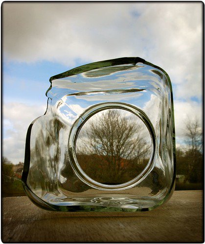 The Breaking-up story (Sure Shot) - letterabit.com/2019/10/24/the… -     
 
Posted by Mayastar  on 2008-03-14 11:58:53 
    Tagged:  , broken glass , tree , Vase , risk , breakin-up story , to the Cyclops , eh si, oblo'! , qui i vasi di vetr...