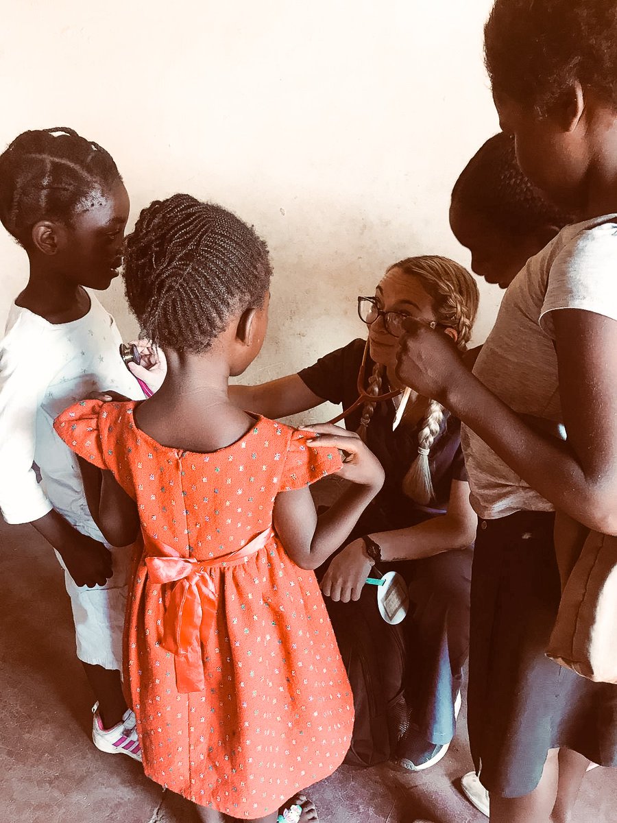 It's #ZambiaIndependenceDay 🇿🇲

💪 Last year, volunteers contributed more than 20,000 hours of support to our 5 meaningful projects on our Zambia program!

👉Join the impact with your own volunteer experience in Zambia: volunteerhq.org/volunteer-in-z…