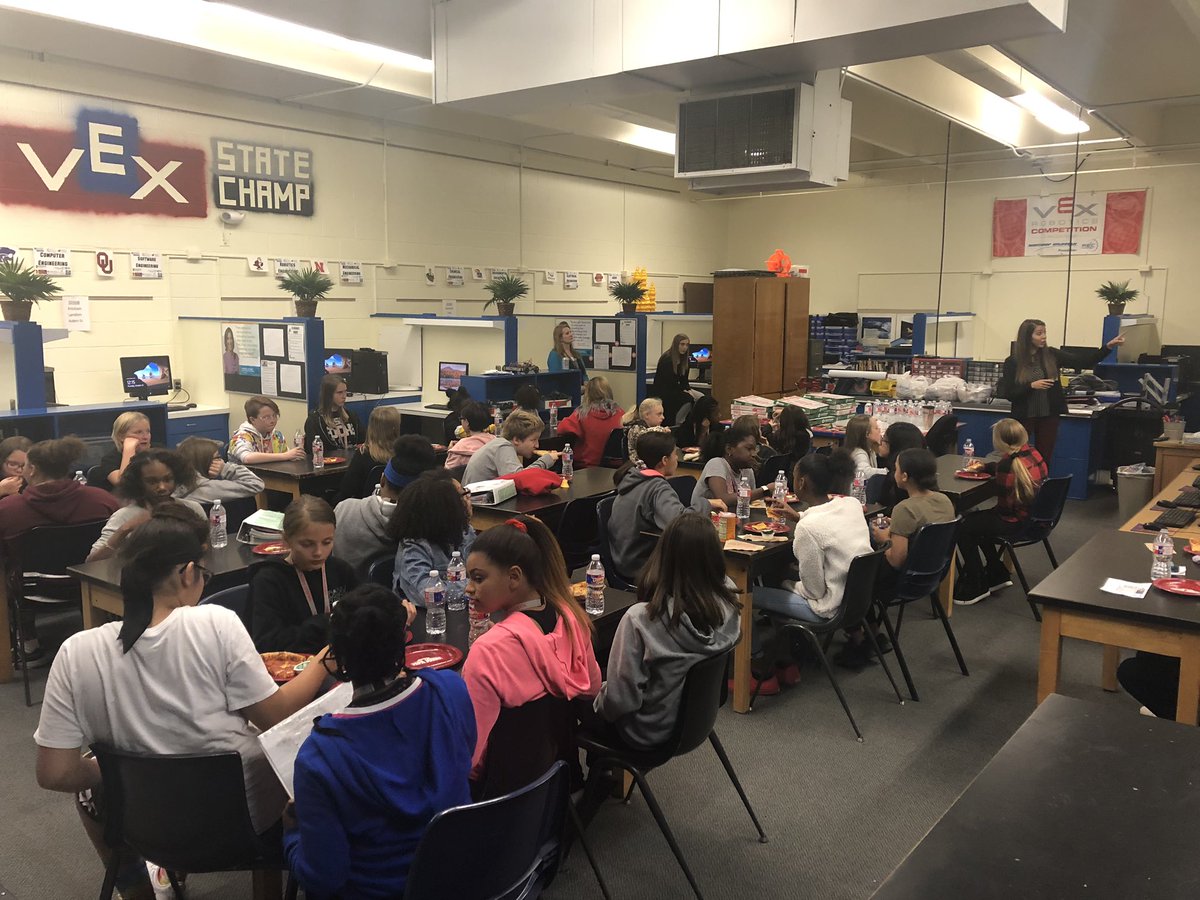 wranglertech's tweet image. Thank you to Miranda Konowitz, Program Manager for the Cessna SkyCourier and @TextronAviation for coming to talk with our Girls Who Build club! It was awesome. 
#WPSProud #WPSFutureReady #GirlsWhoCode 
#GirlsWhoFly
#GirlsWhoBuild #GirlPowered #DreamBelieveAchieve