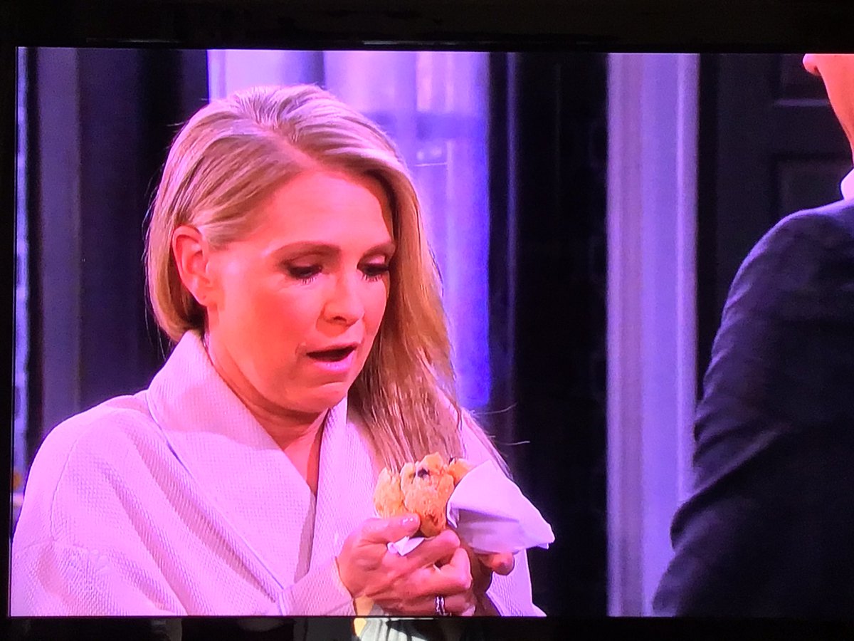 arayah_mariah's tweet photo. omg, i can't. i JUST CAN'T! jack is being so stinkin' cute! ๐ญ๐ญ๐ญ #days #dool #daysofourlives @carlivatiron @nbcdays @matthew_ashford #missyreeves #jackandjen #jackandjennifer #daysfanpage https://t.co/Qfolz6ynXf