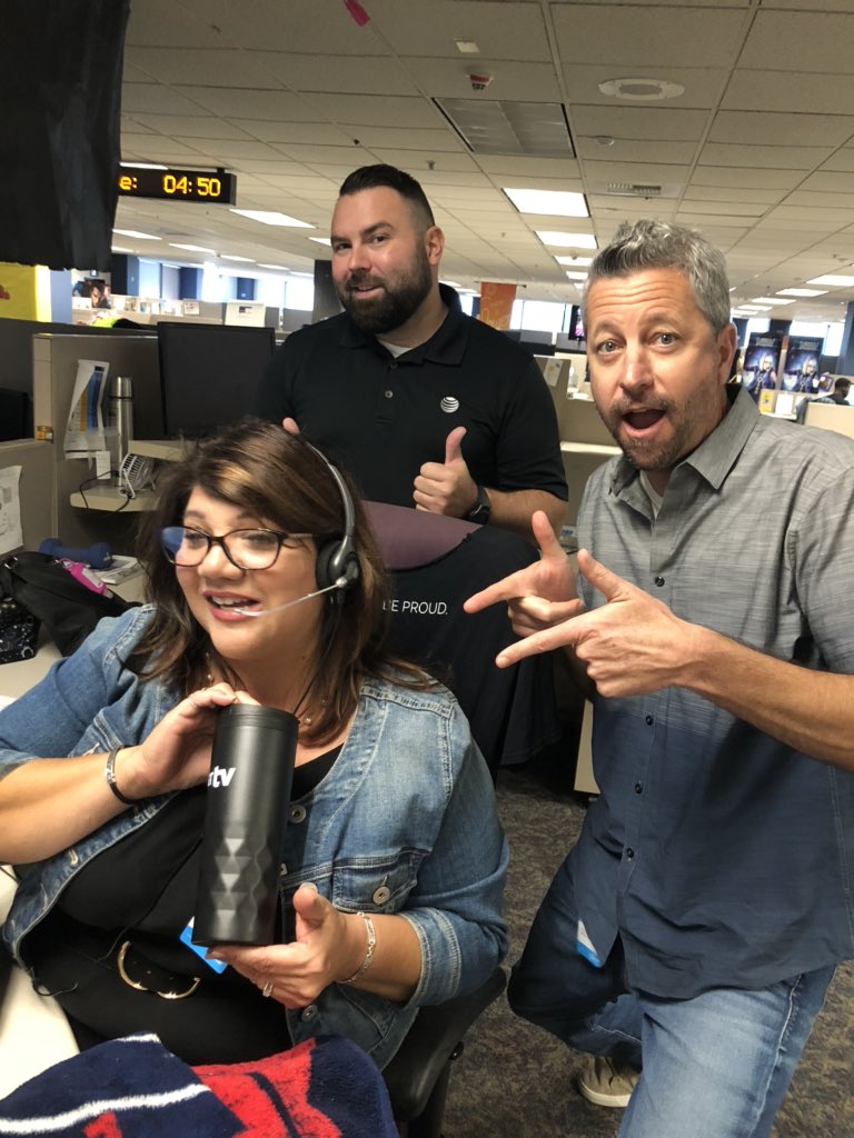 This Gal right here is celebrating 19 years of dedication to AT&amp;T. So of course she delivers a 1G sale also.
Congratulations X2 LJ !
#TUGGLENATION <a href="/griselg72/">Griselda</a> <a href="/johnny_Soliz/">Johnny Soliz</a> <a href="/Mr_Andres_Caro/">Andres Caro</a> <a href="/SdX/">sdx</a> <a href="/shreesbal/">sherese</a> @TeamNerrySD10 <a href="/beautybytraloni/">LALA MILLER-DAVIS</a> @sdx_vic #solizstrong <a href="/ljscootergirl/">LisajaneSDx</a>