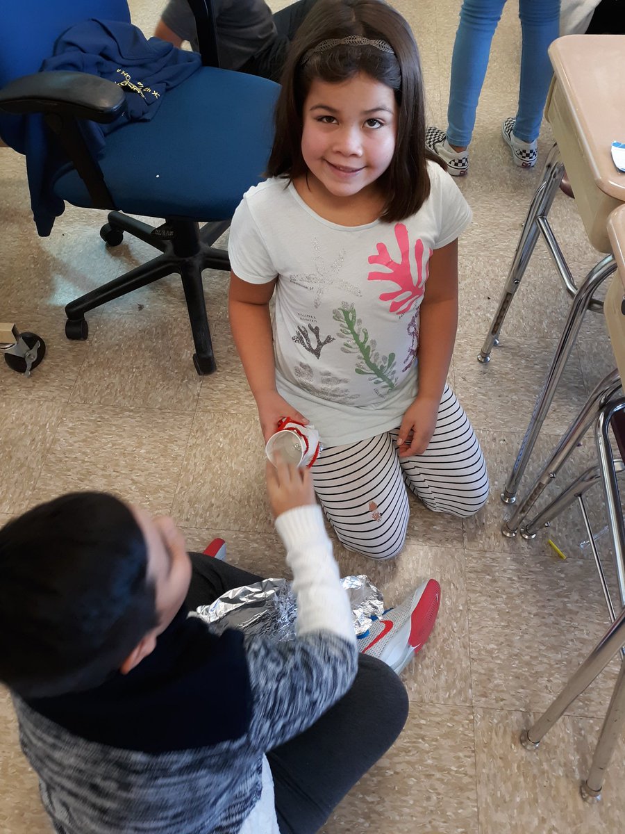 MsBray214's tweet image. We also built devices to catch the zebra mussels! #WhitcombStemWeek #5thgrade #MassStemWeek #ecosystems #5thgrade #engineering @MPSPanthers