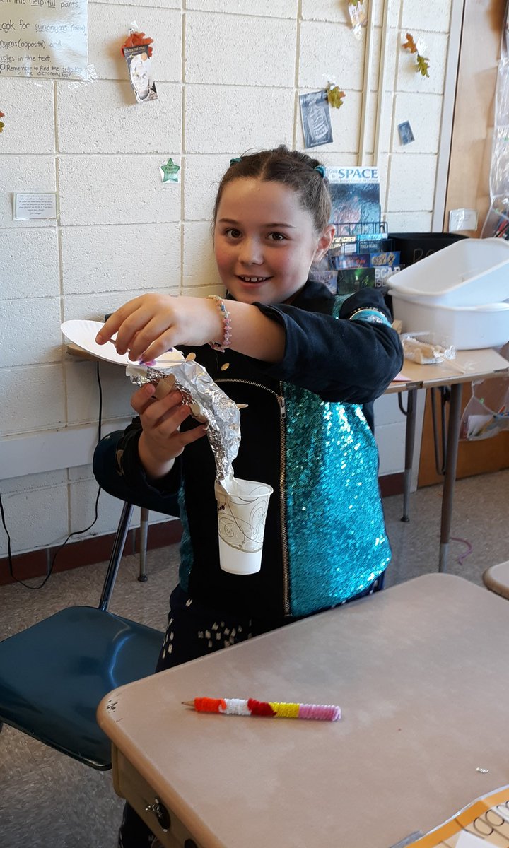 MsBray214's tweet image. We also built devices to catch the zebra mussels! #WhitcombStemWeek #5thgrade #MassStemWeek #ecosystems #5thgrade #engineering @MPSPanthers