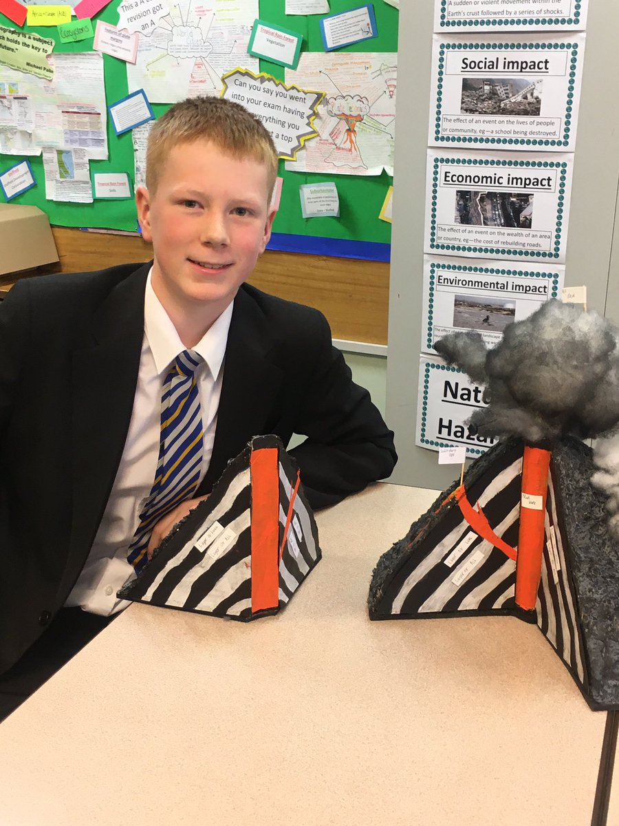 WalesGeography's tweet image. Definitely the best volcanoes ever! #pyroclasticflow #evenshoweffects #theyknowtheirstuff 👏🏻🥳 @Y9WHS @WalesHigh