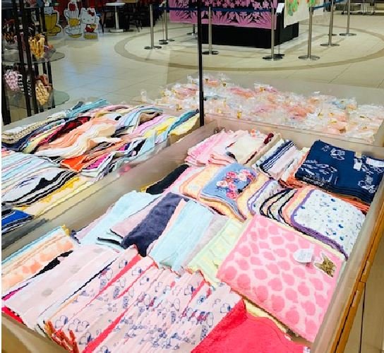 Uzivatel 博多阪急 Na Twitteru 福岡ソフトバンクホークス日本一おめでとうセール 10 26 土 までワゴンセールを開催中です ぜひご来店をお待ちしております 1階 ハンカチ 各階のセール情報はこちら T Co G2nz27ew8n 博多阪急 ホークス優勝